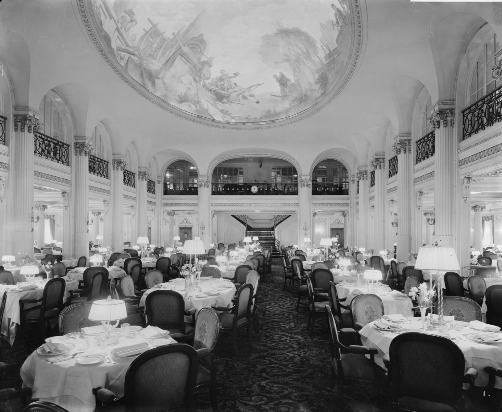 Main dining saloon aboard SS Leviathan or a historically grounded view of the room