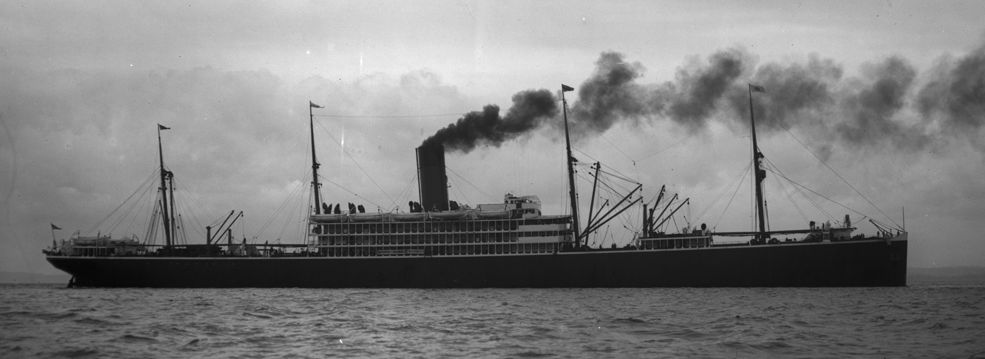 SS Dakota of the Great Northern Steamship Company